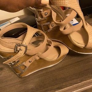 Giani bini wedges brand new